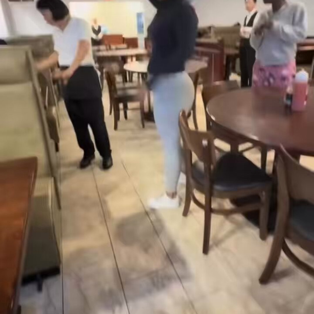 Fight Breaks Out at Restaurant Over Who Should Pay the Bill