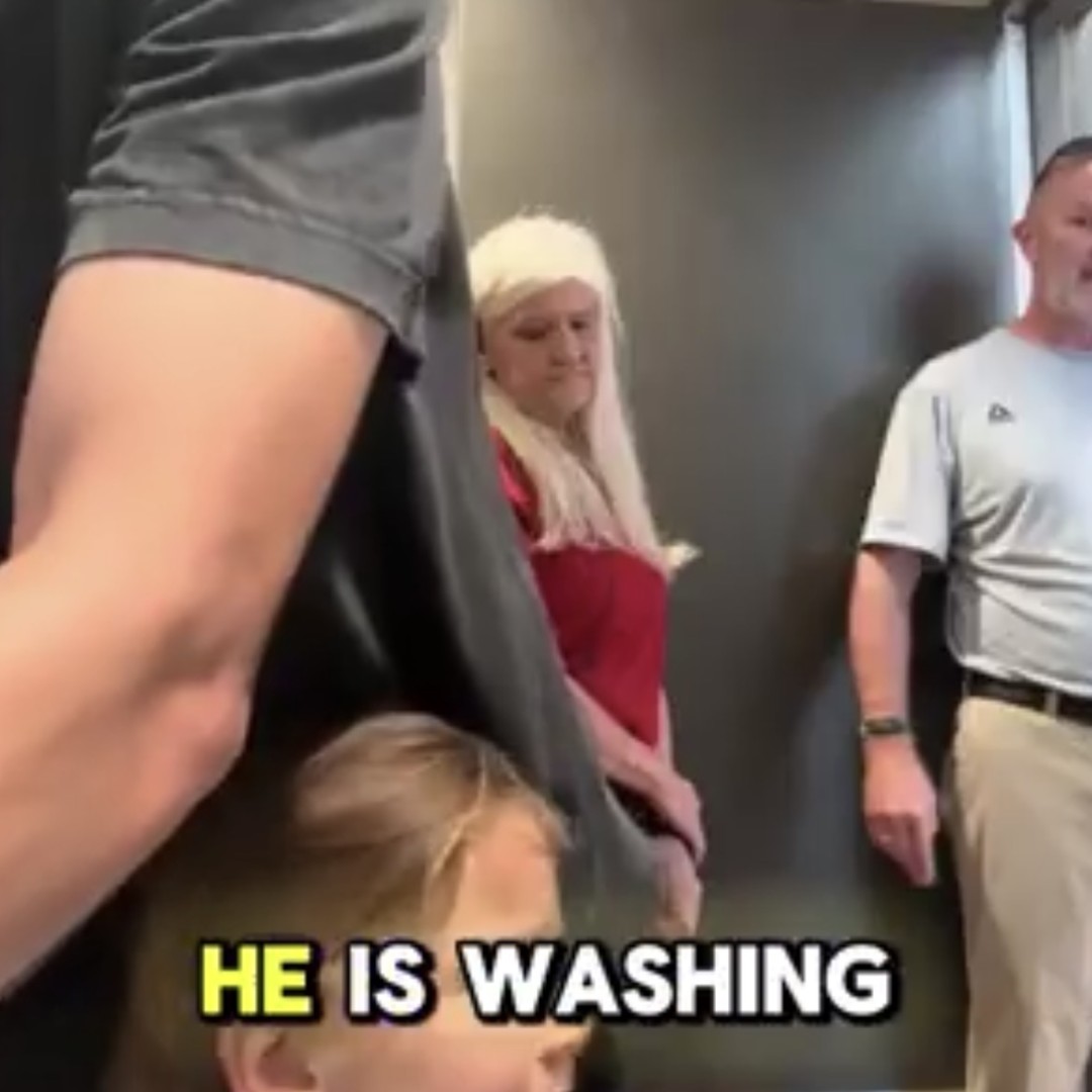 Man Yells at Father Escorting Young Daughters in Women’s Bathroom at QuikTrip