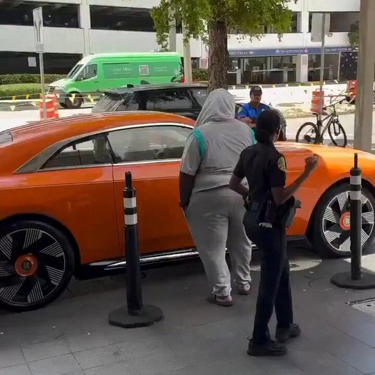 Florida Man Tased Trying to Enter Occupied Rolls-Royce