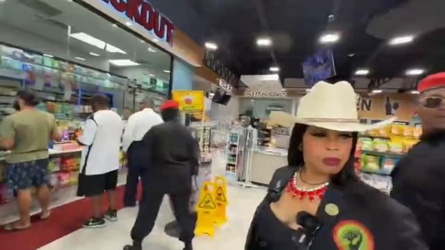 Houston activists shut down a gas station after a clerk forced a 13-year-old boy to use the restroom outside
