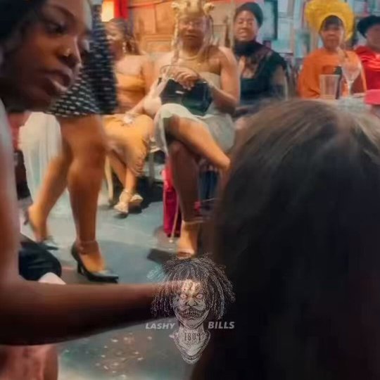 Men are paying this woman to treat them like dogs… masculinity at an all‑time low.