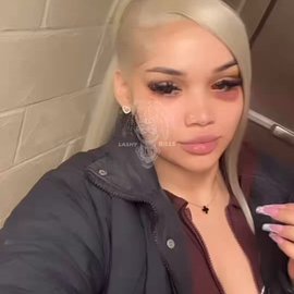 Woman Tries Returning Ex’s Items. He Shows Up Unexpectedly